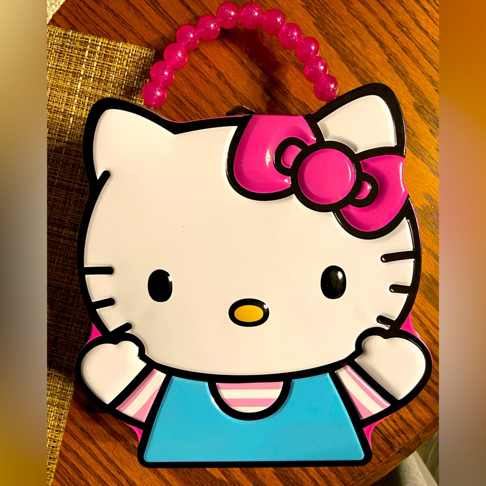 Hello Kitty Collection Tin
